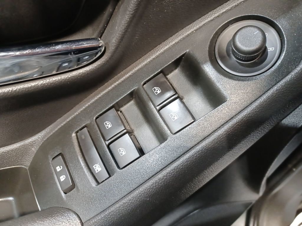 Used 2020 Chevrolet Trax LS image 15