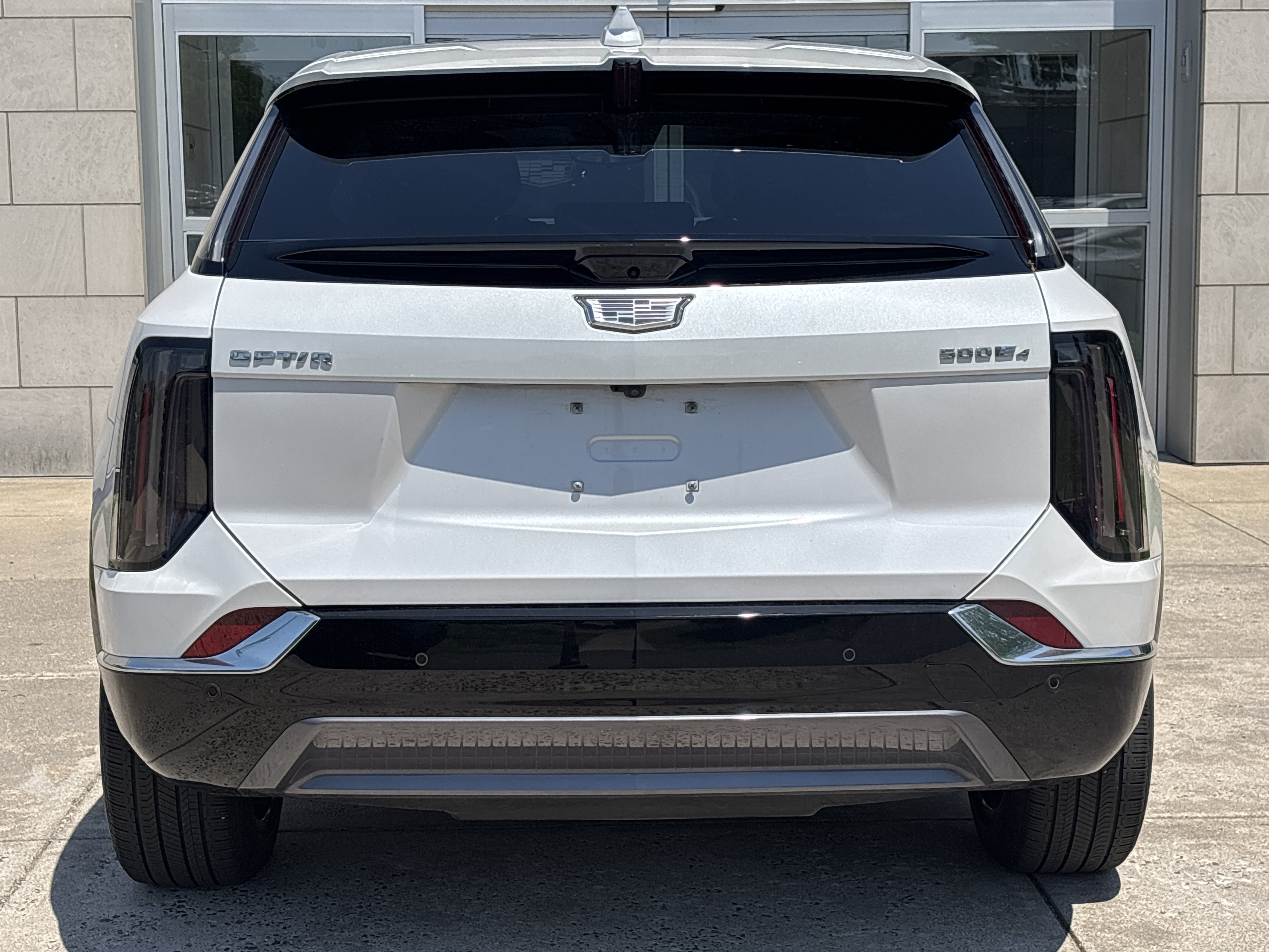 Used 2025 Cadillac Optiq Luxury 2 AWD/4WD image 7