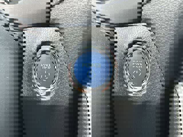 Used 2022 Toyota RAV4 XLE w/ Convenience Package AWD/4WD image 11