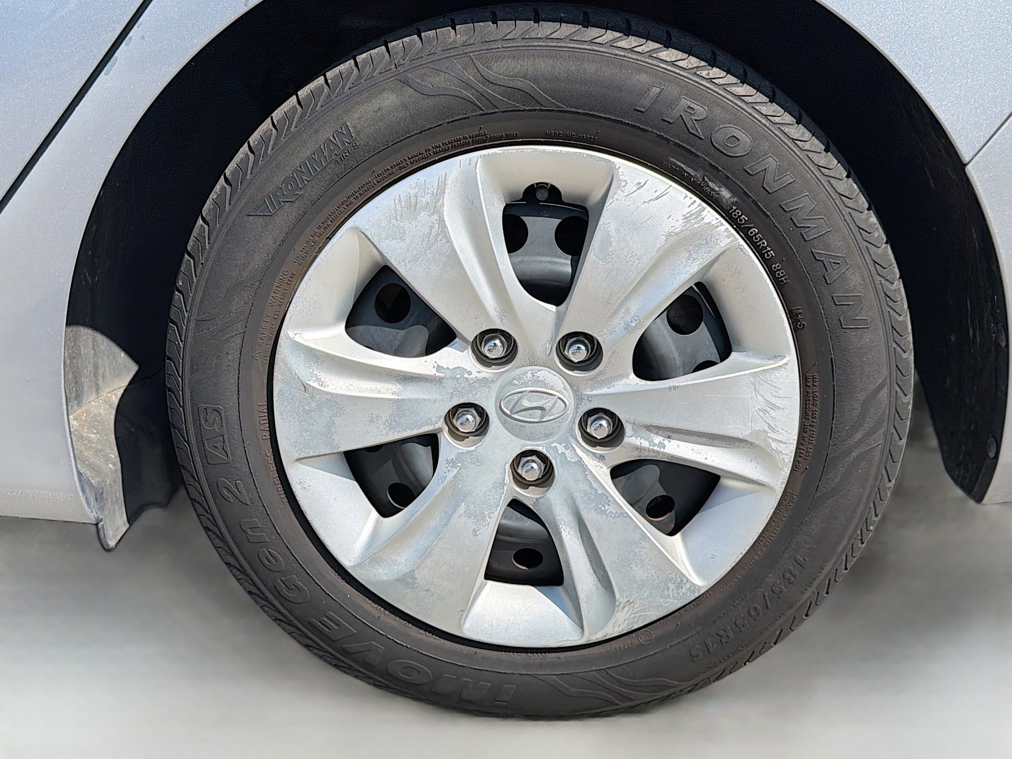 Used 2016 Hyundai Elantra SE image 32