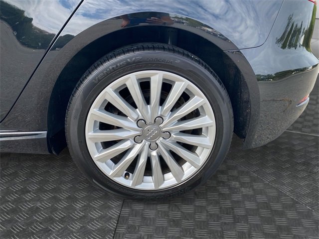 Used 2018 Audi A3 e-tron Premium Plus image 32