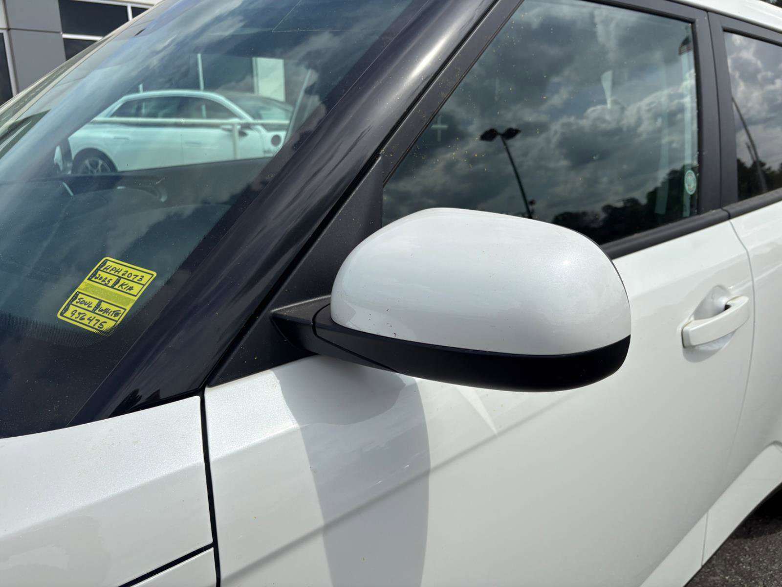 Used 2025 Kia Soul LX image 15