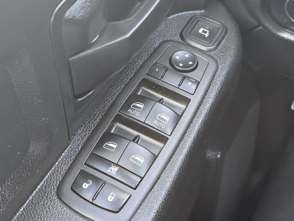 Used 2023 RAM 3500 Tradesman w/ Chrome Appearance Group image 10