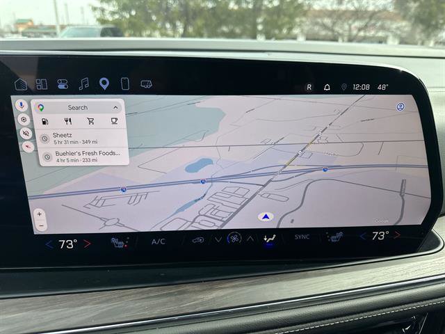 Used 2025 Chevrolet Suburban Z71 AWD/4WD image 18