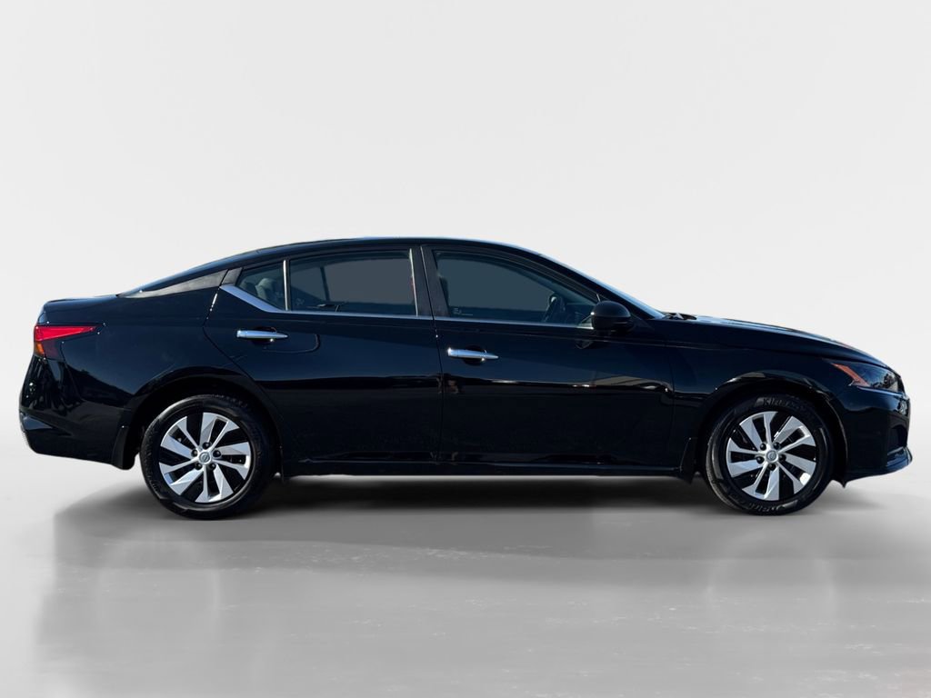 Used 2024 Nissan Altima 2.5 S image 6