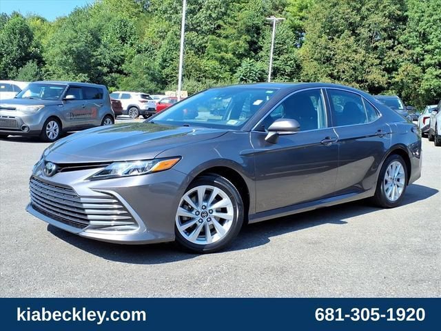 Used 2023 Toyota Camry LE FWD image 2