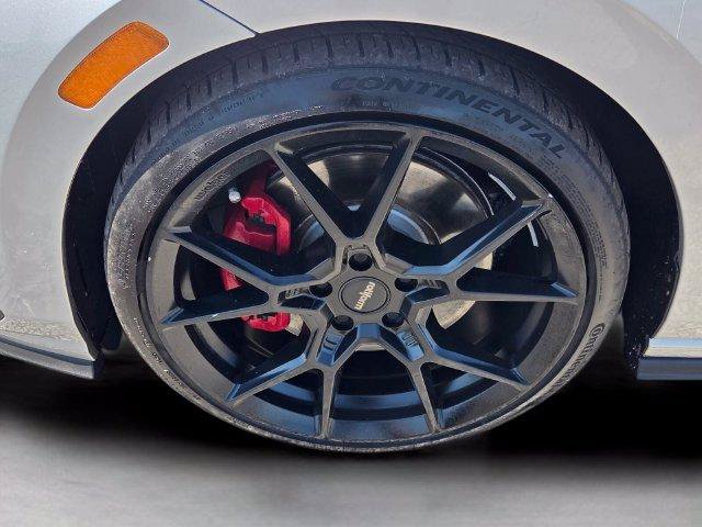 Used 2022 Volkswagen GTI SE FWD image 9