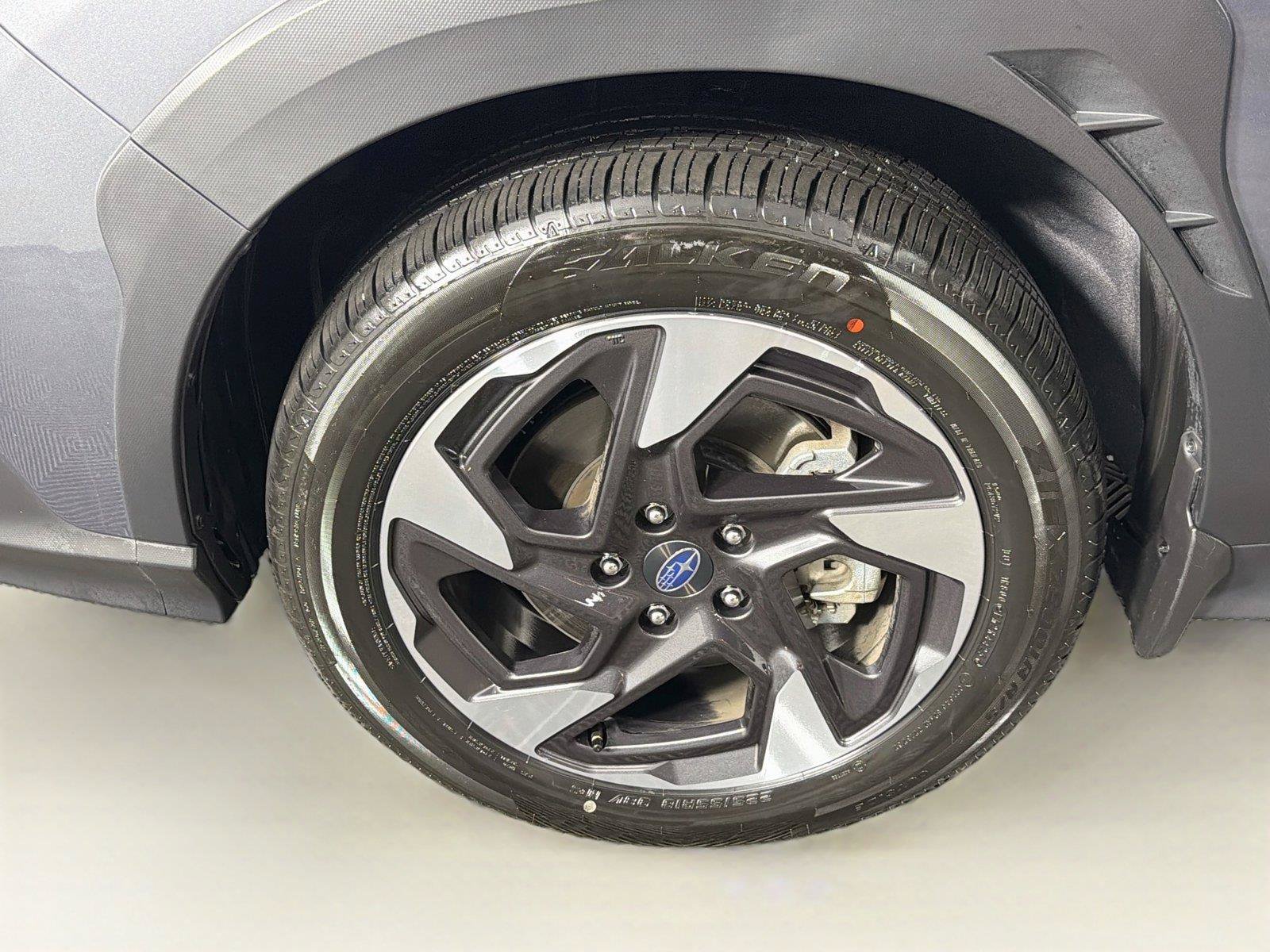 Used 2025 Subaru Crosstrek 2.5i Limited AWD/4WD image 32