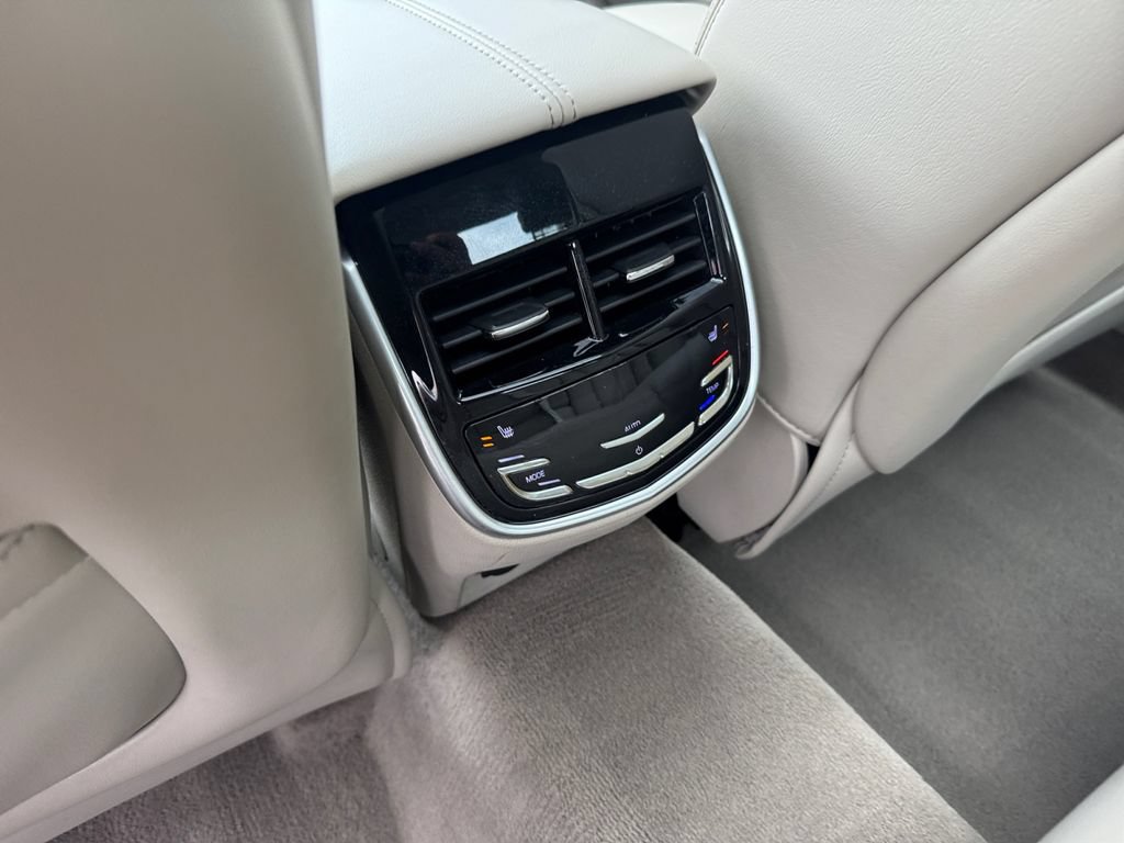 Used 2013 Cadillac XTS Premium AWD/4WD image 19