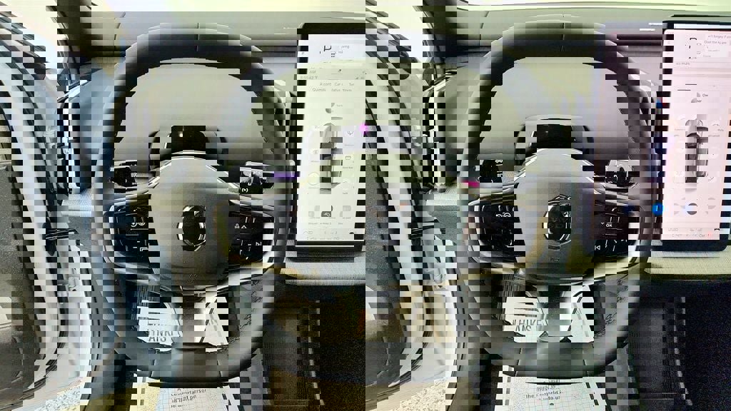 Used 2025 Volvo EX30 Ultra image 14