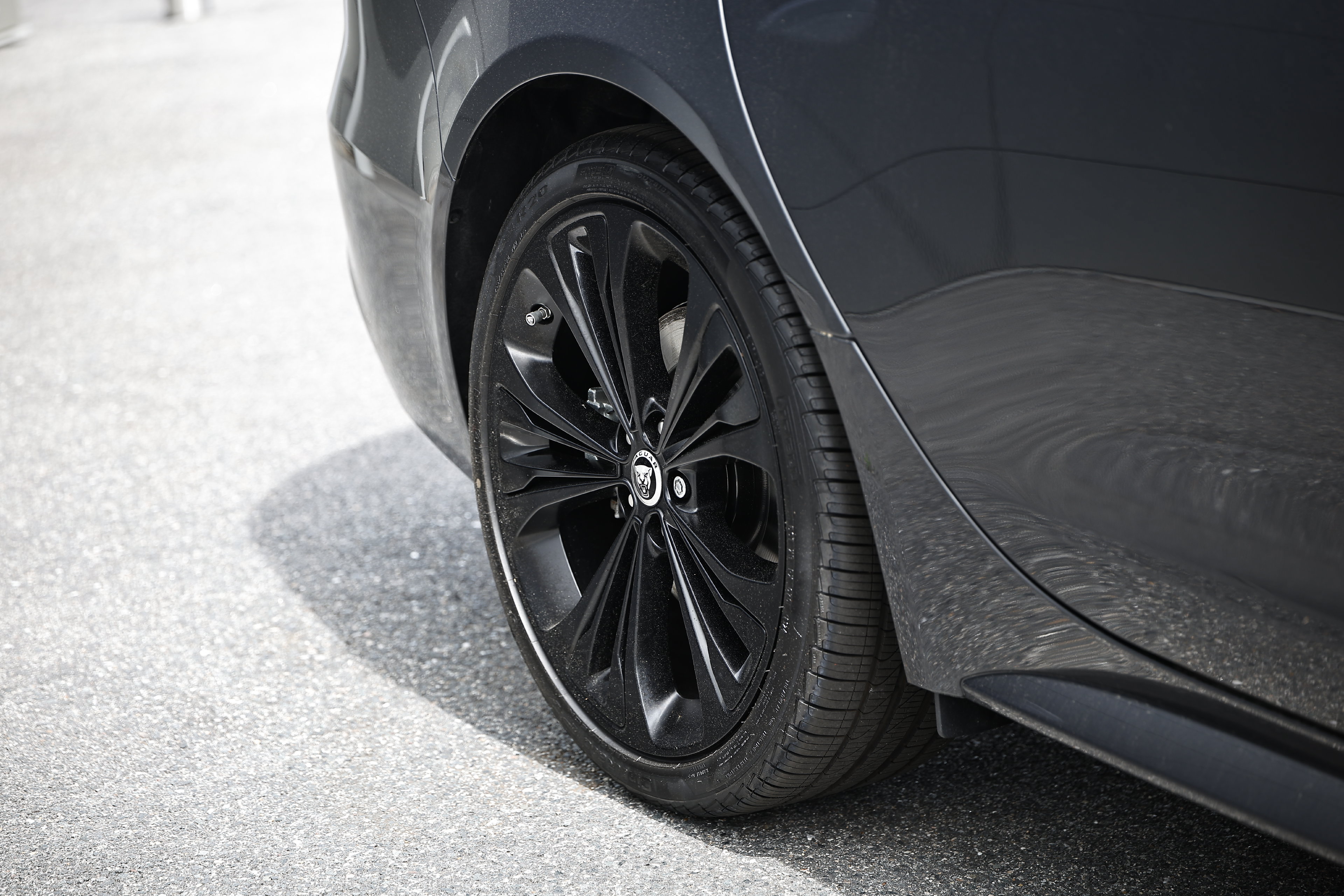 New 2024 Jaguar XF R-Dynamic SE AWD/4WD image 12