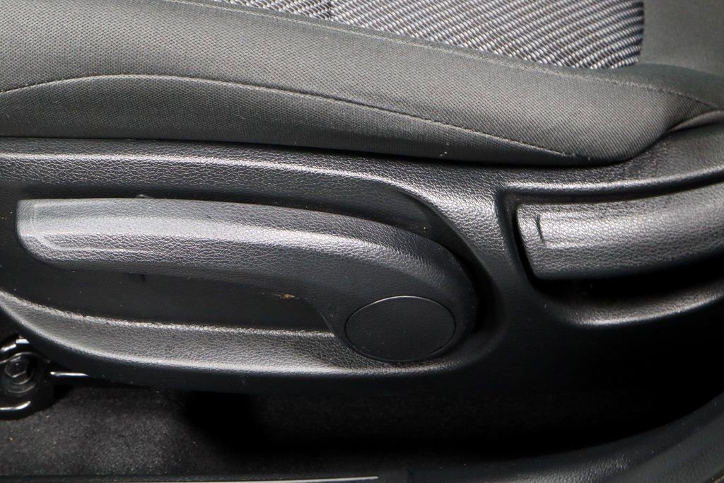 Used 2023 Kia Seltos LX image 24