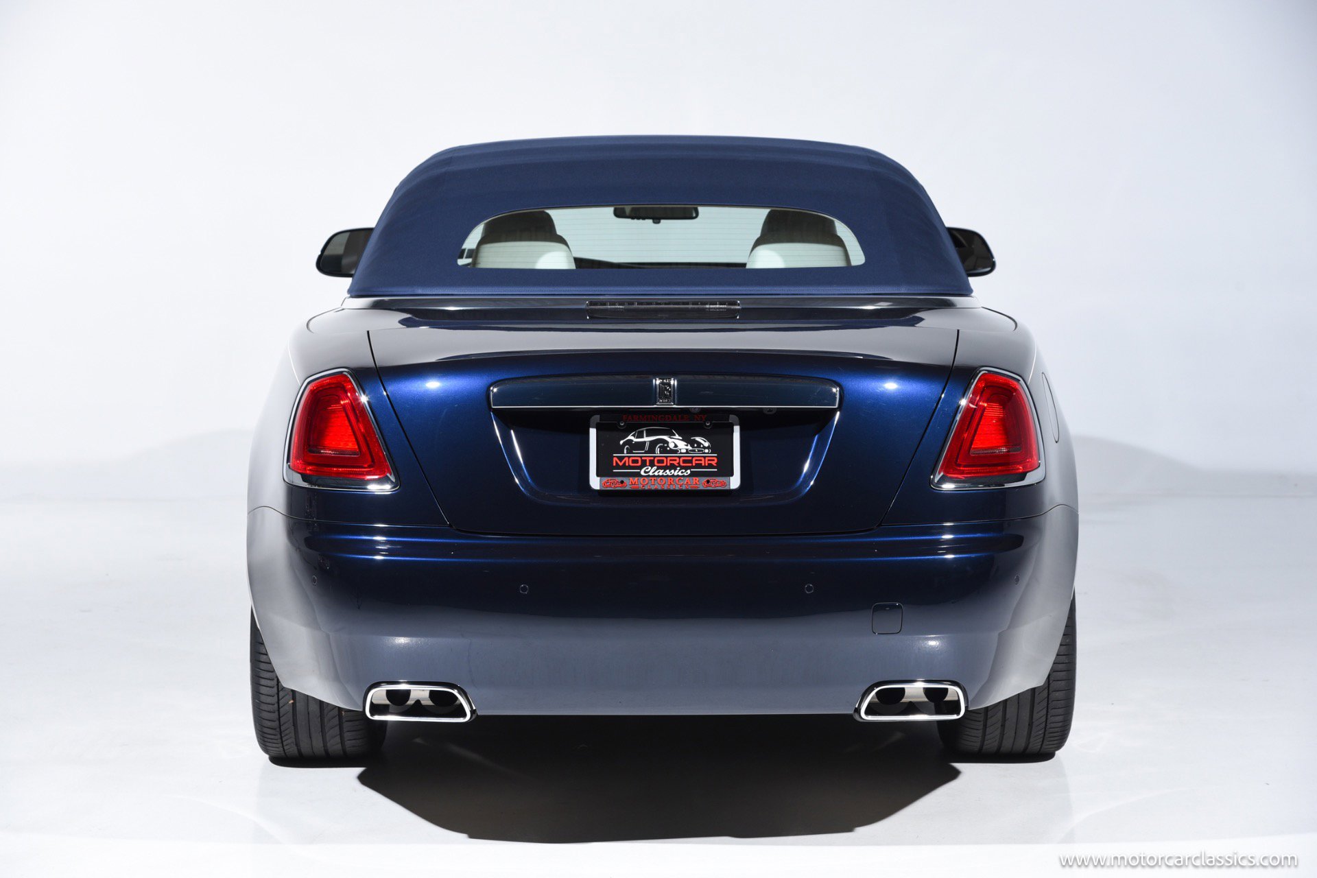 Used 2016 Rolls-Royce Dawn image 8