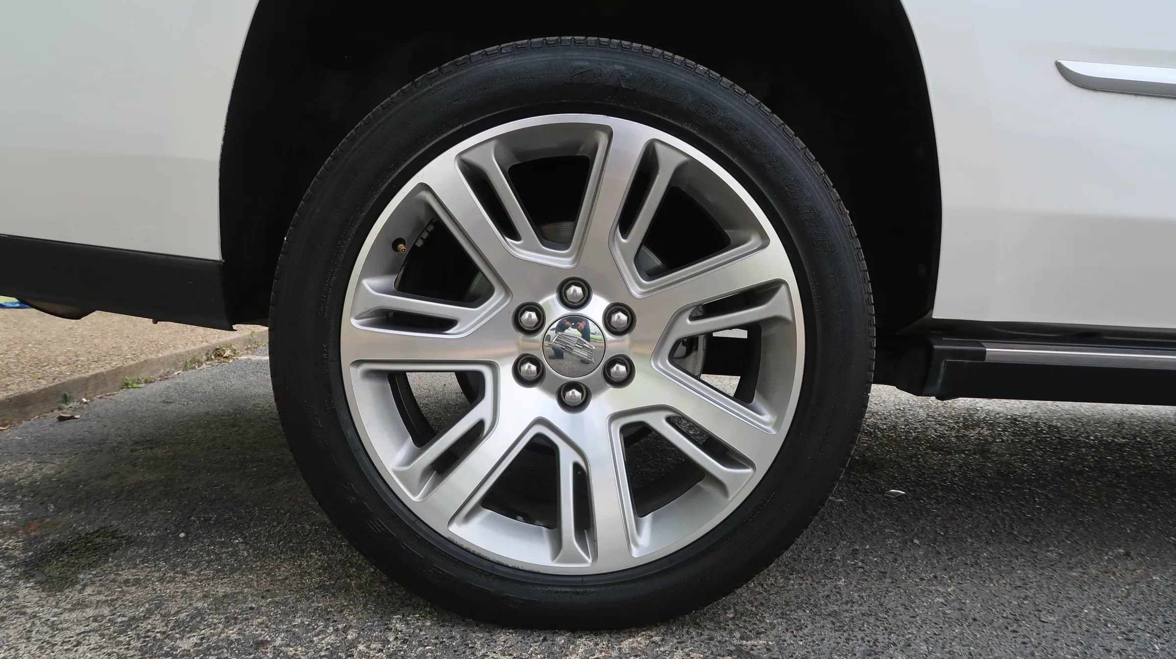 Used 2018 Cadillac Escalade Premium Luxury AWD/4WD image 56