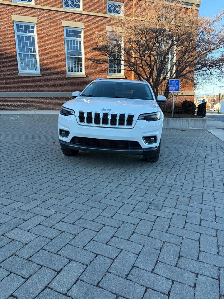 Used 2020 Jeep Cherokee Limited AWD/4WD image 3