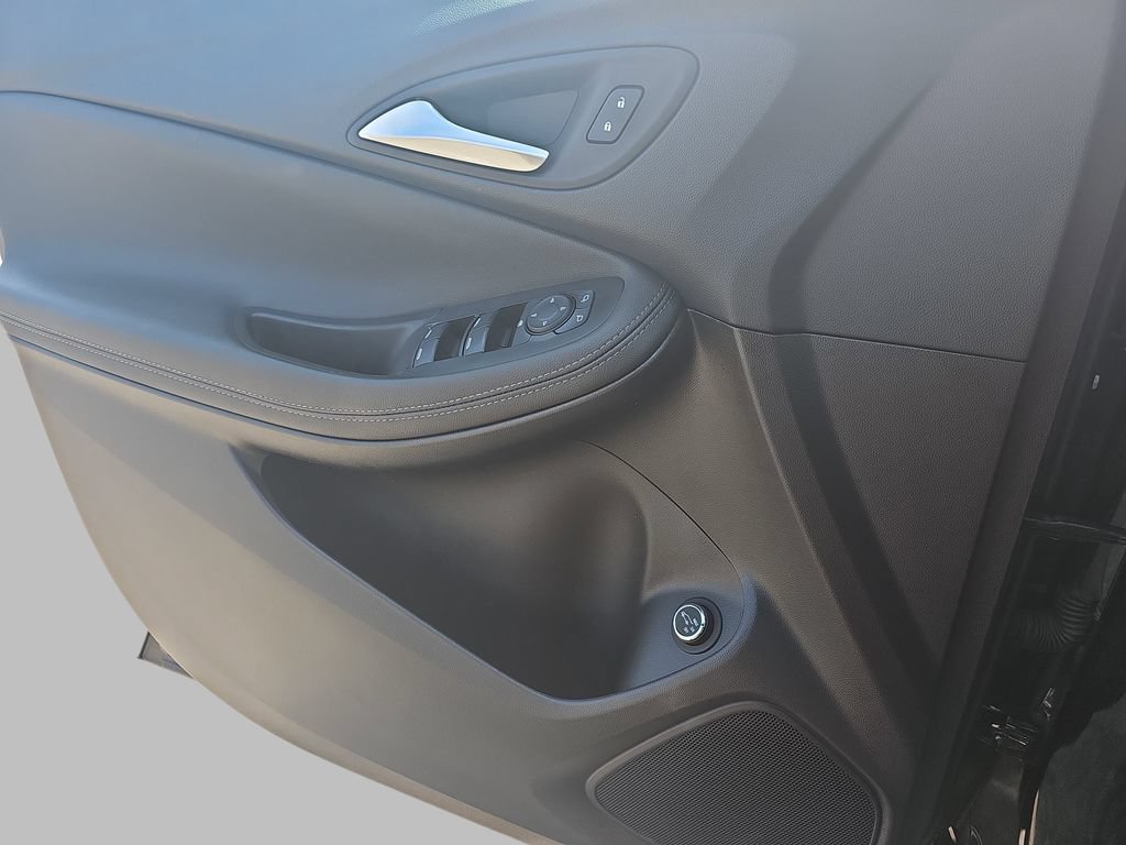 Certified 2023 Buick Encore GX Select w/ Sport Touring Package FWD image 33