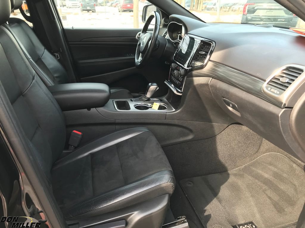 Certified 2021 Jeep Grand Cherokee Laredo X image 28