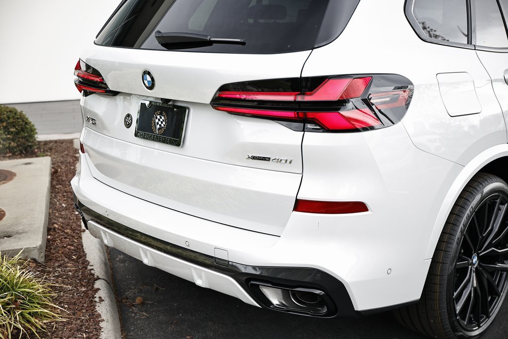 New 2026 BMW X5 xDrive40i w/ M Sport Package image 9