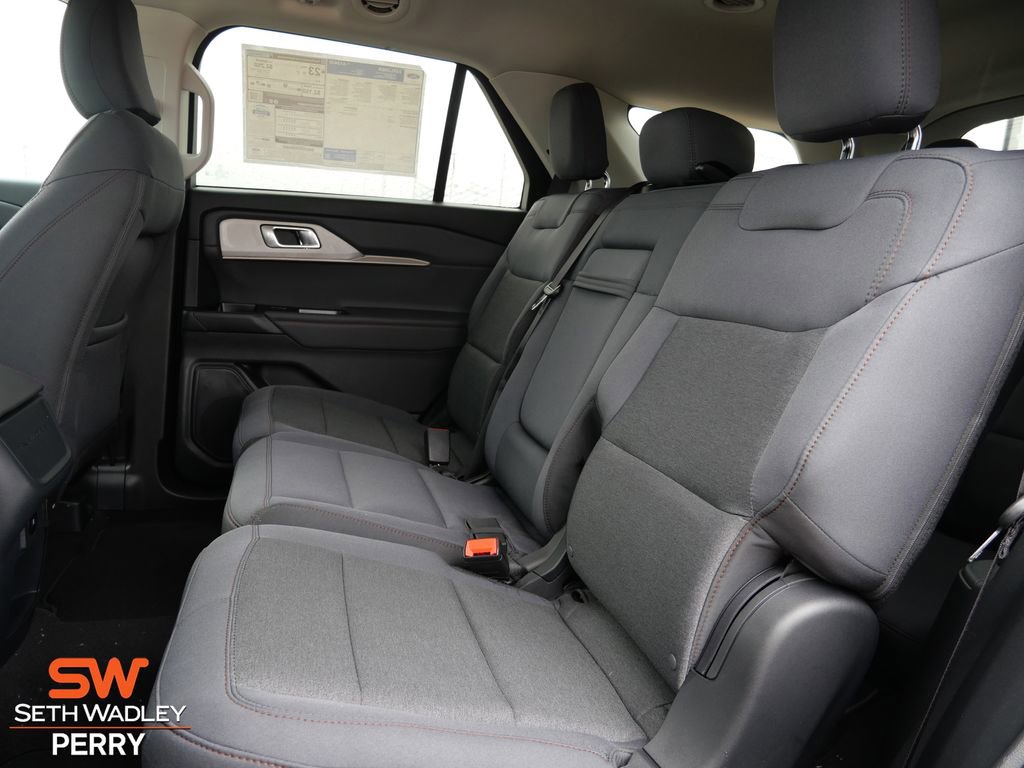 New 2026 Ford Explorer Active image 14