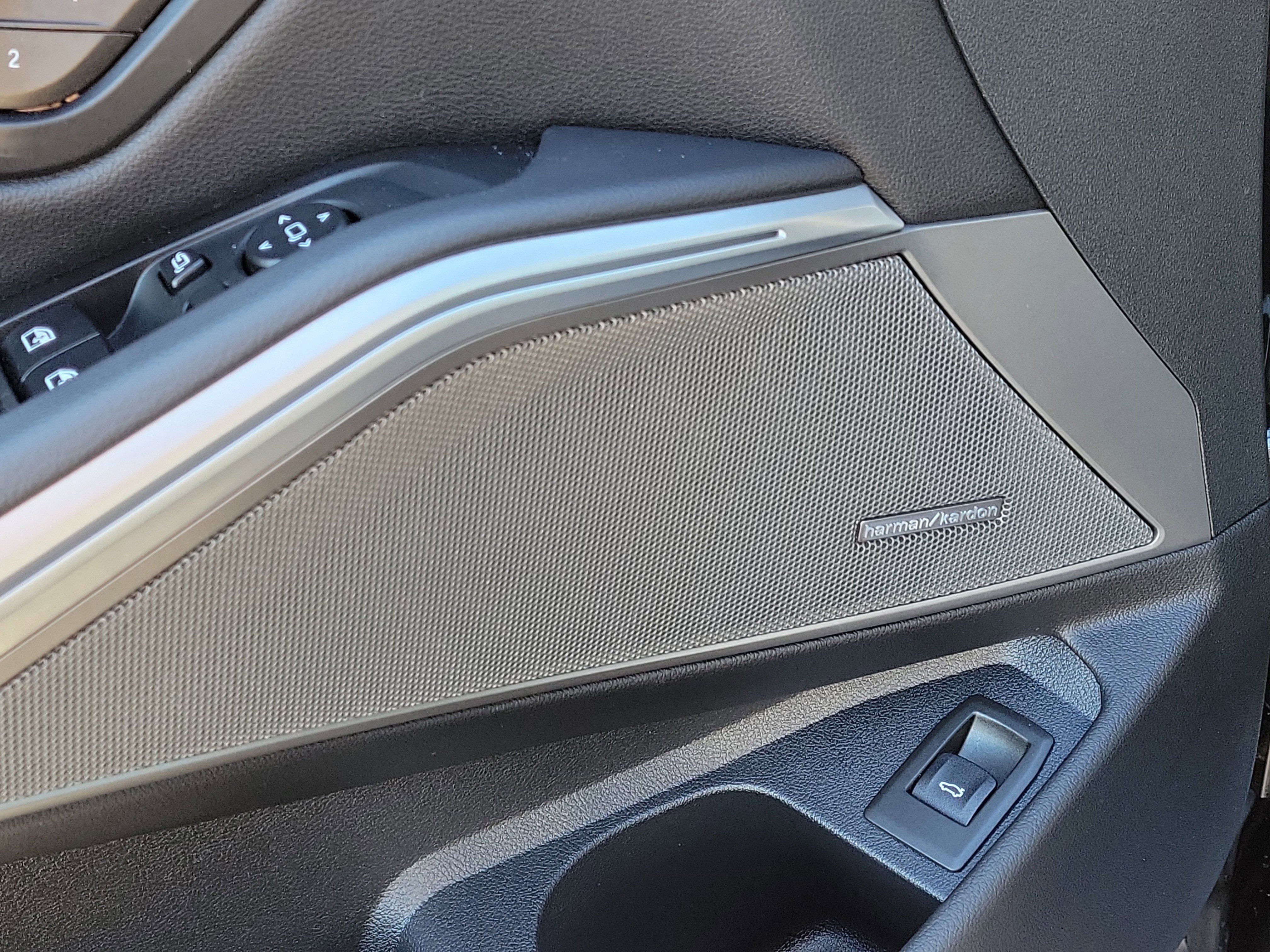 Used 2025 BMW M340i Sedan image 20