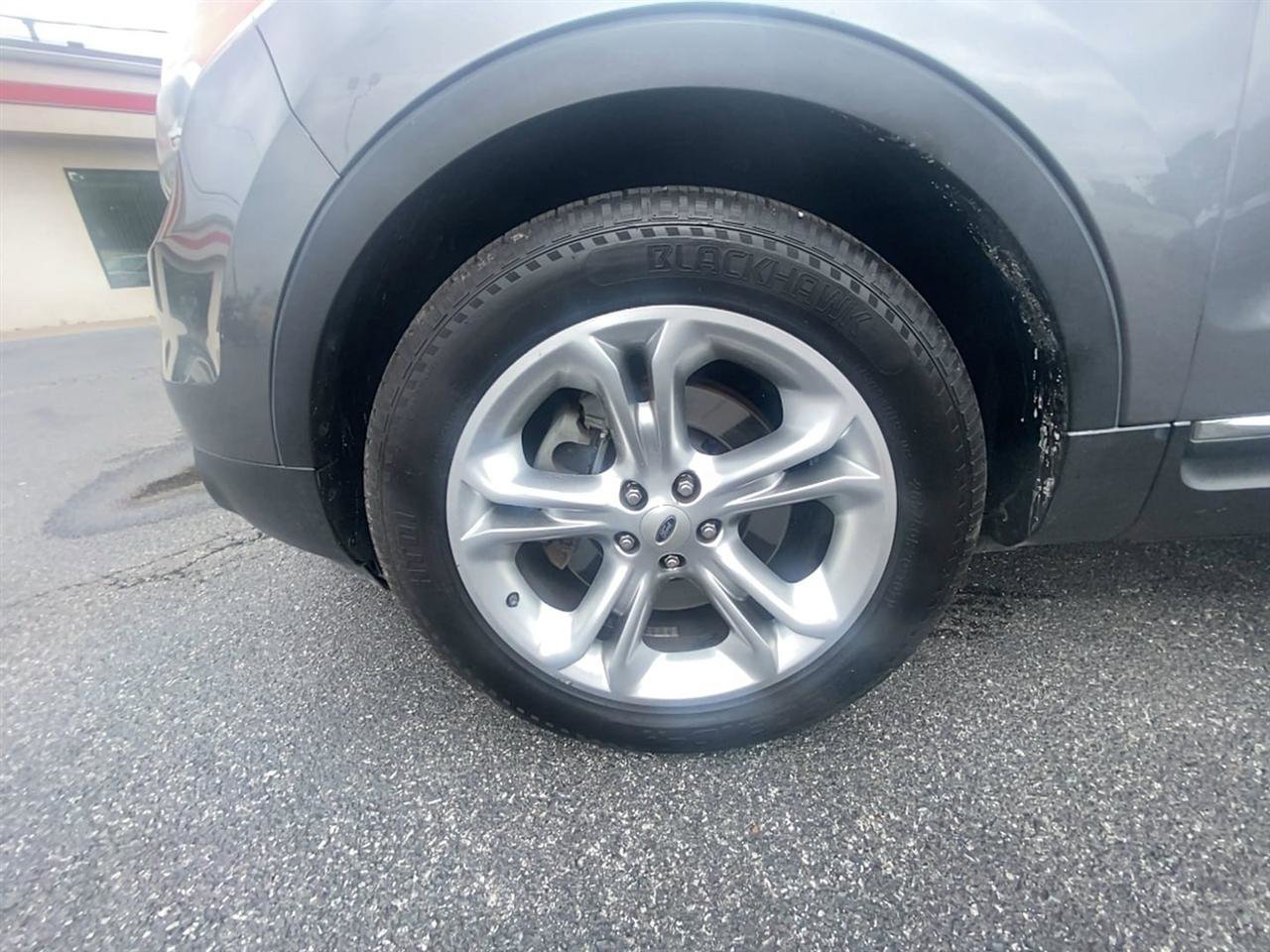 Used 2014 Ford Explorer Limited FWD image 9