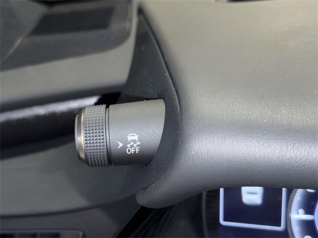 Used 2025 Lexus ES 350 Luxury w/ Technology Package image 28