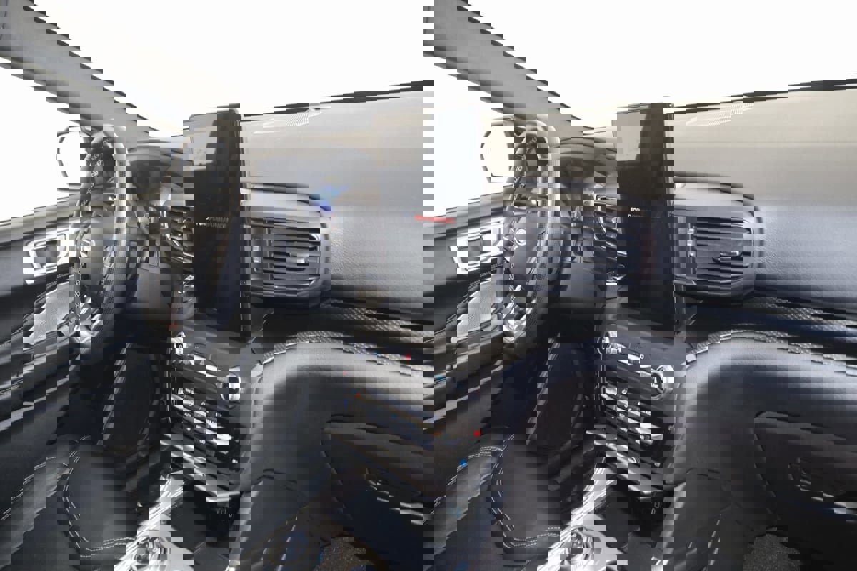 Used 2020 Ford Explorer ST w/ Premium Technology Package image 45