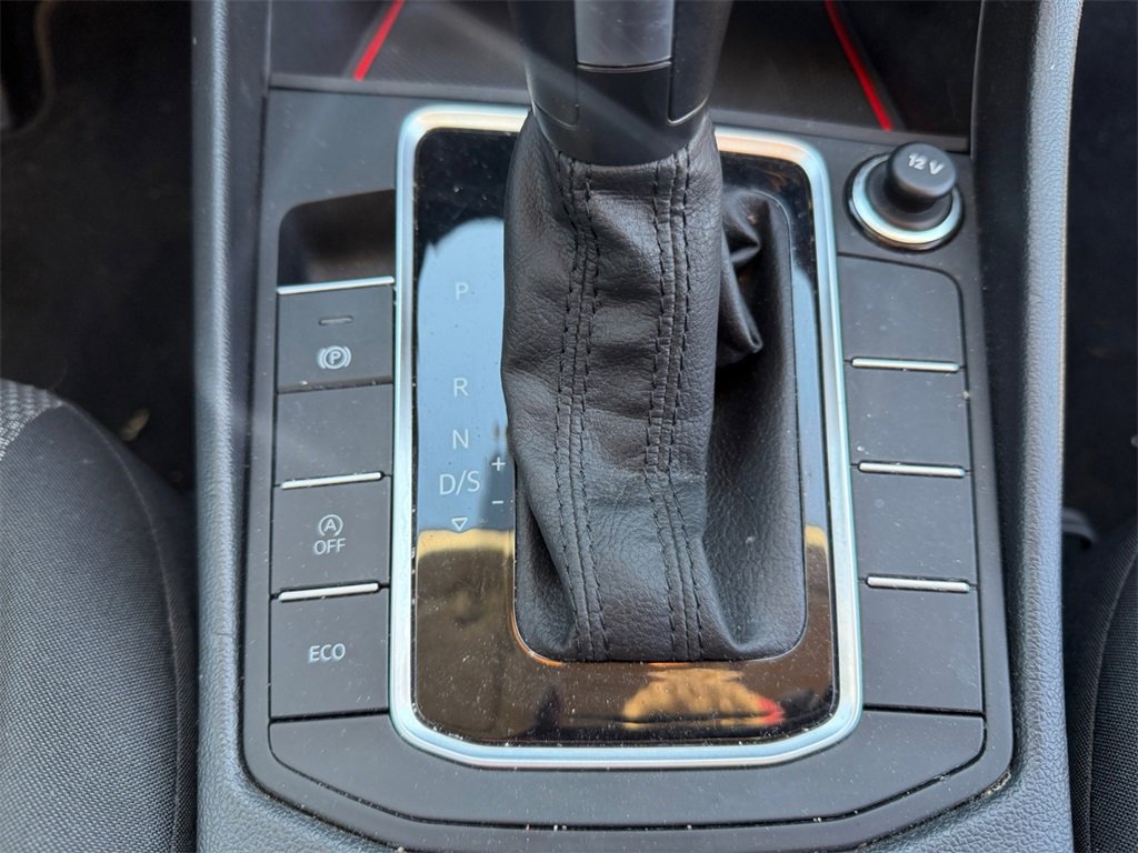 Used 2021 Volkswagen Jetta S image 34