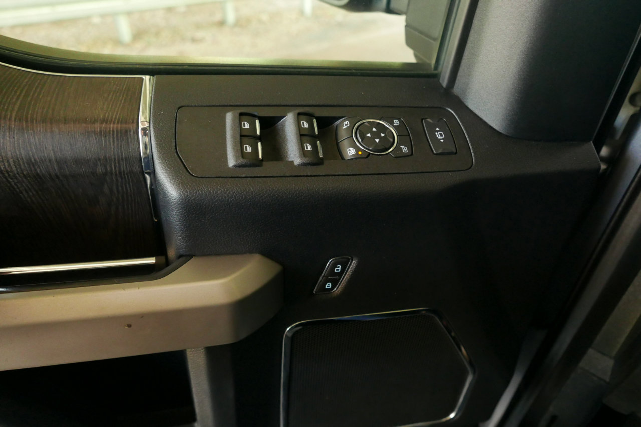 Used 2021 Ford F250 Lariat image 19