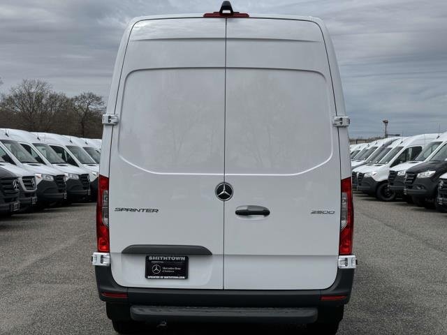 New 2025 Mercedes-Benz Sprinter 2500 image 8