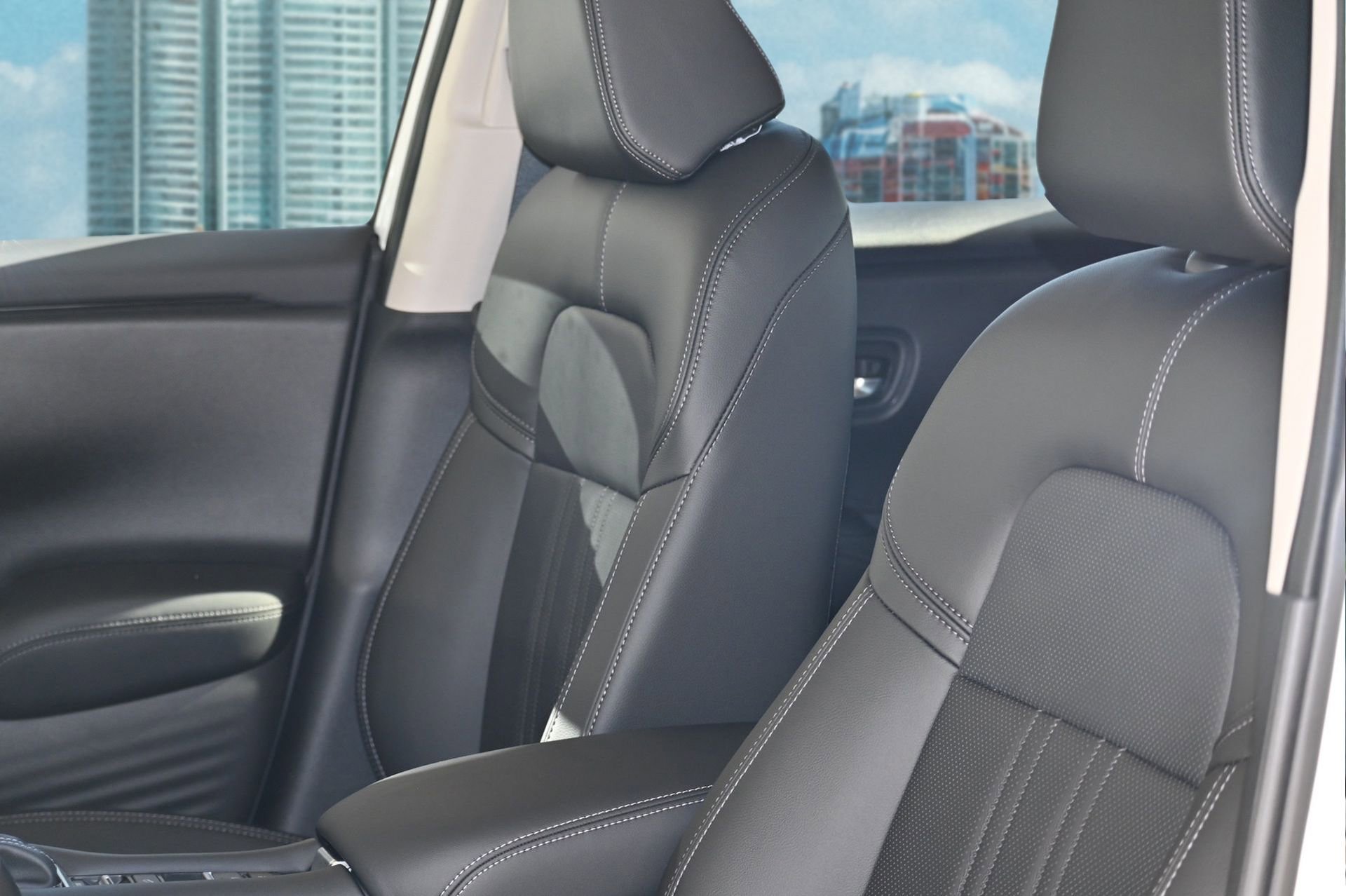 New 2026 Honda HR-V EX-L image 16