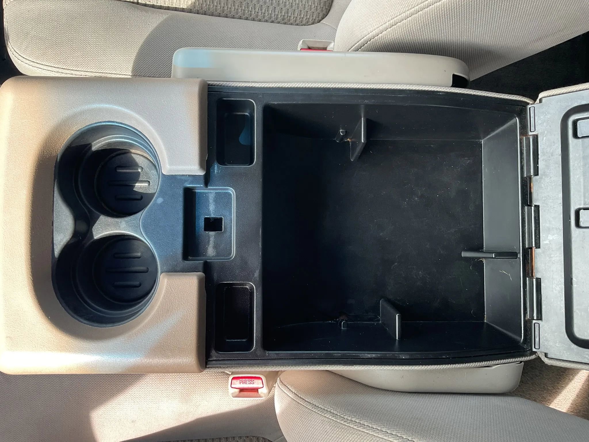 Used 2010 Ford F150 XLT image 19