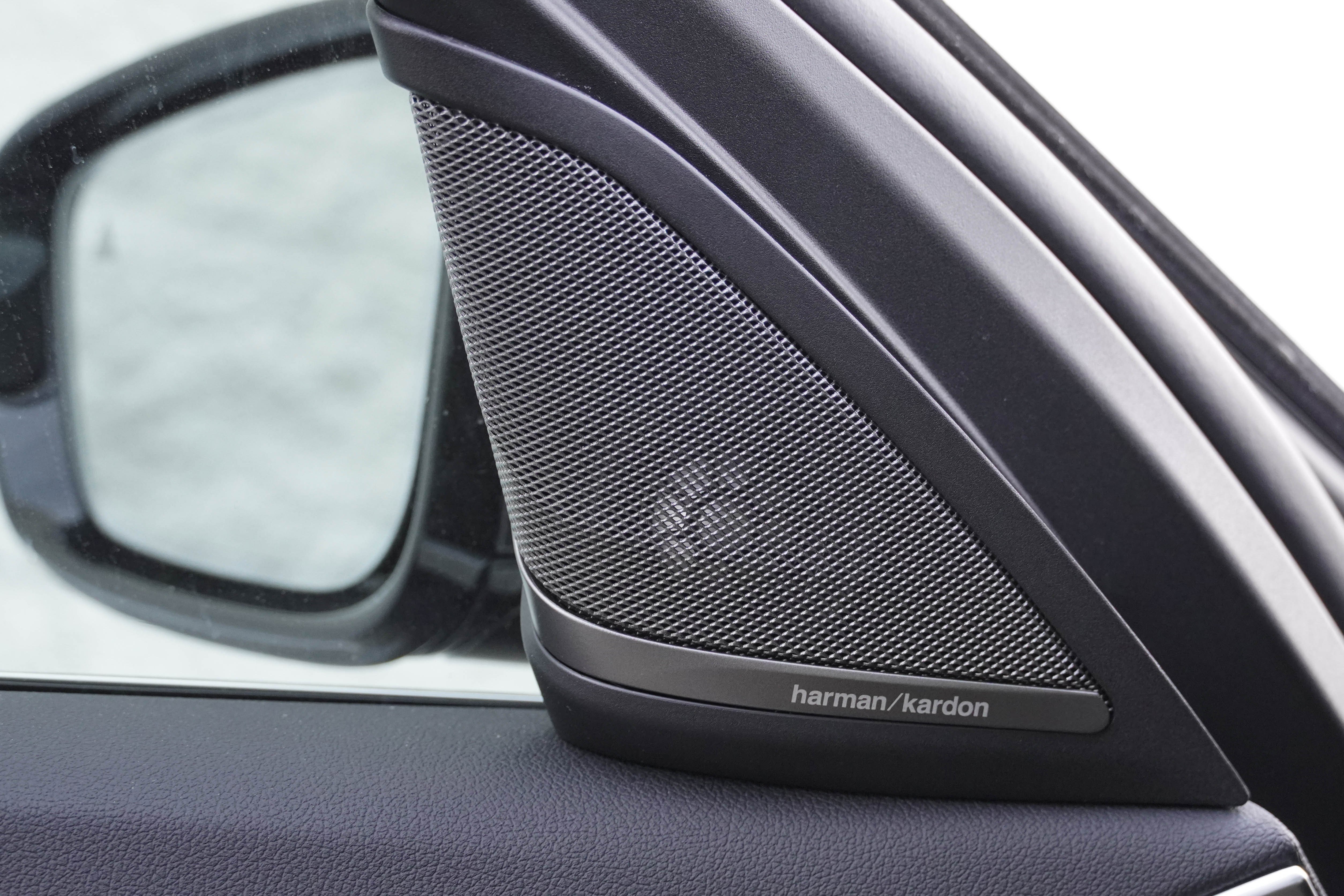 Used 2021 BMW 540i w/ Premium Package image 16