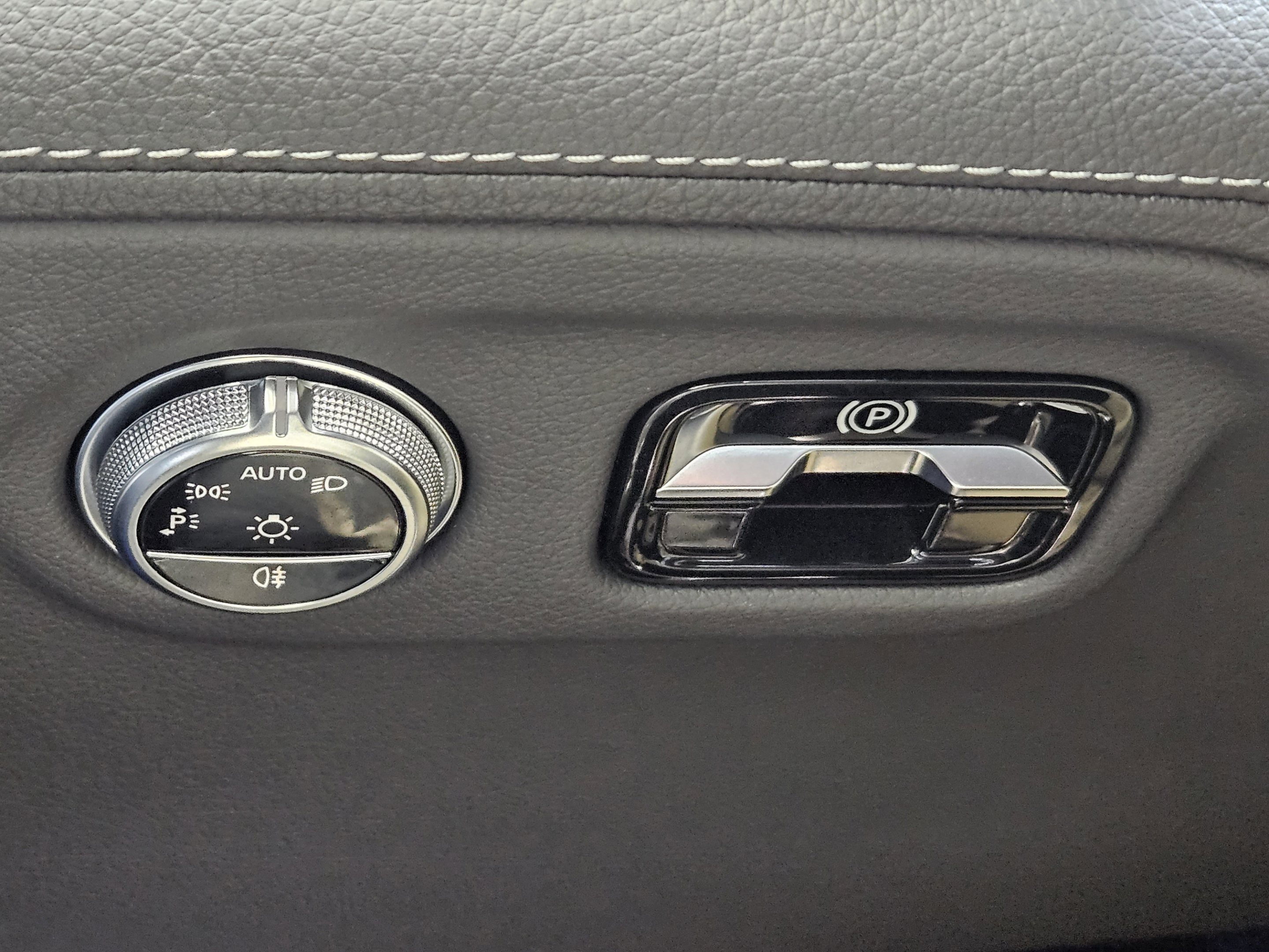 Certified 2023 Mercedes-Benz EQS 450+ SUV image 12