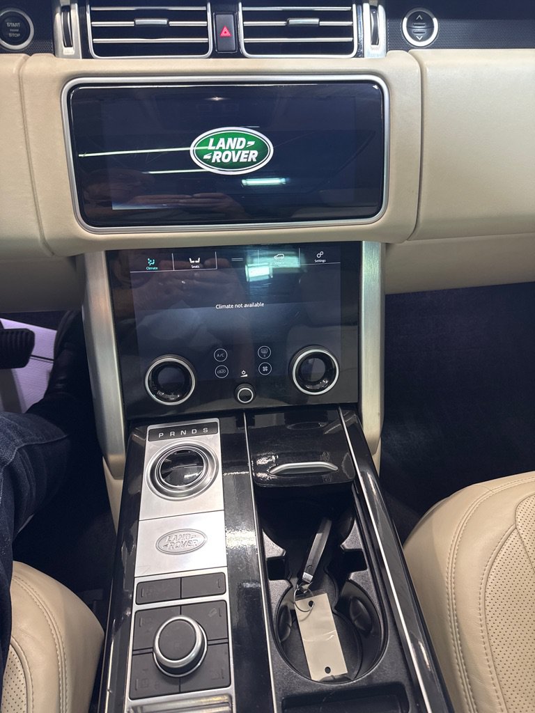 Used 2019 Land Rover Range Rover HSE AWD/4WD image 12