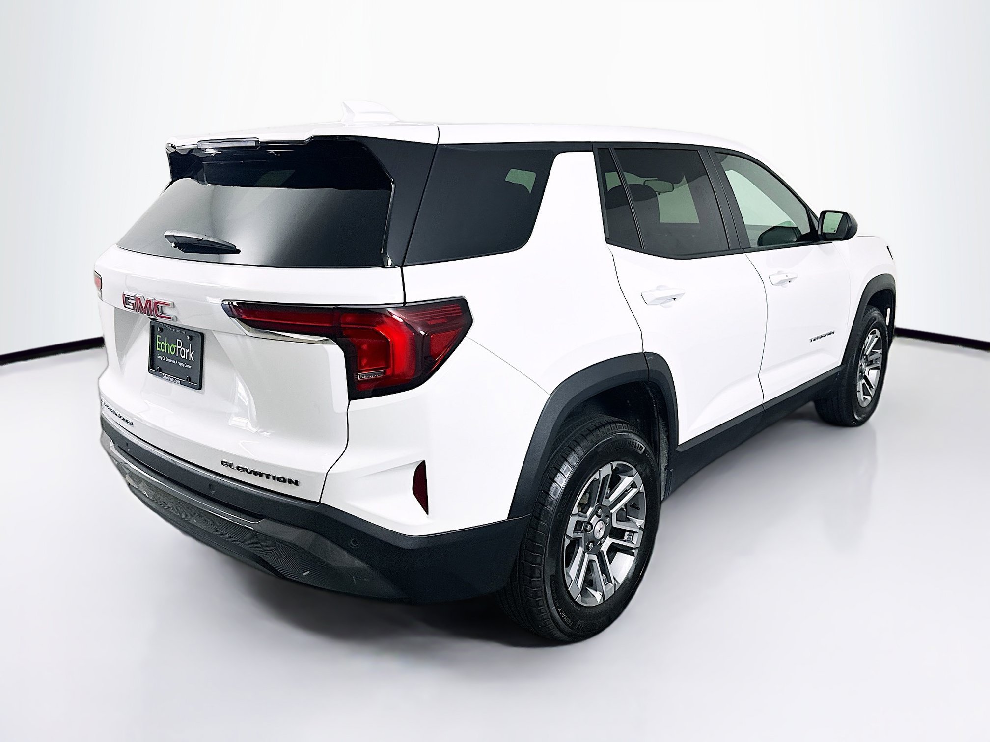 Used 2025 GMC Terrain Elevation AWD/4WD image 9
