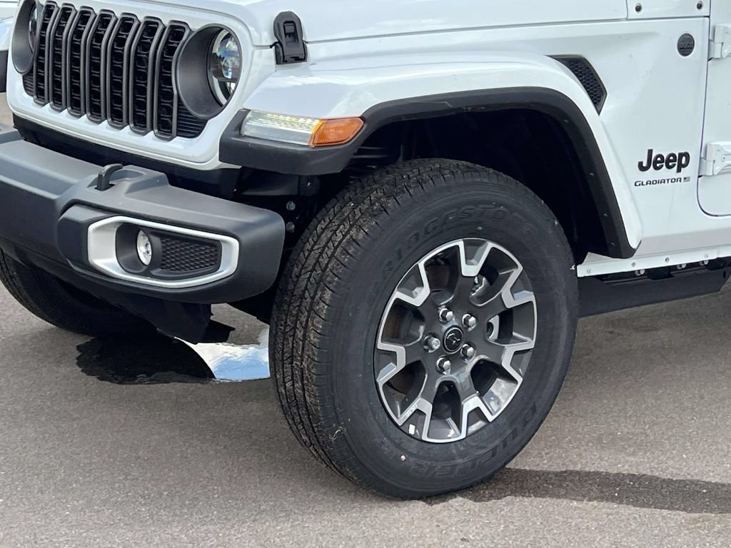 New 2026 Jeep Gladiator Sport AWD/4WD image 10