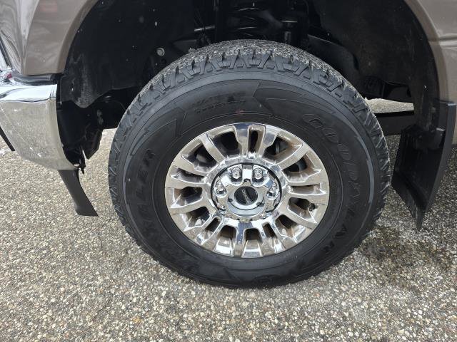 Used 2022 Ford F250 Lariat w/ Chrome Package image 41