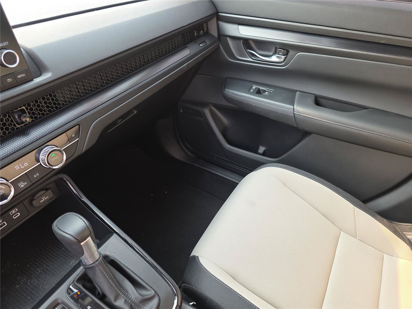 Used 2024 Honda CR-V EX image 37