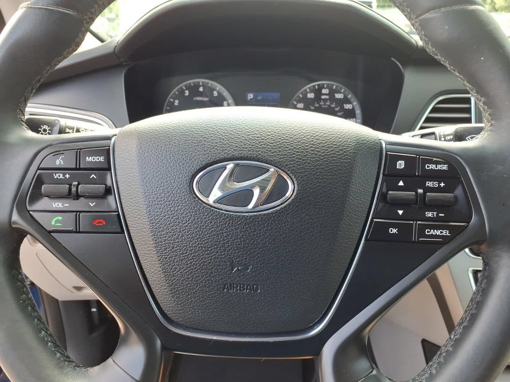 Used 2017 Hyundai Sonata Sport w/ Value Edition Package 02 FWD image 5
