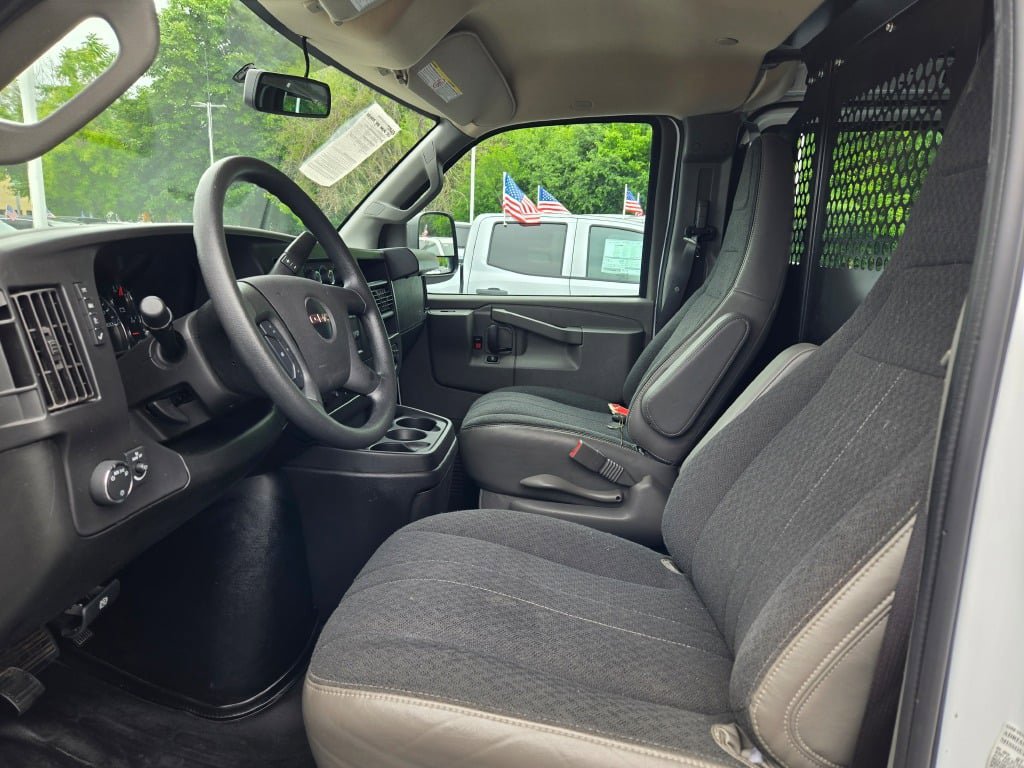 Certified 2024 GMC Savana 2500 w/ Driver Convenience Package RWD image 15