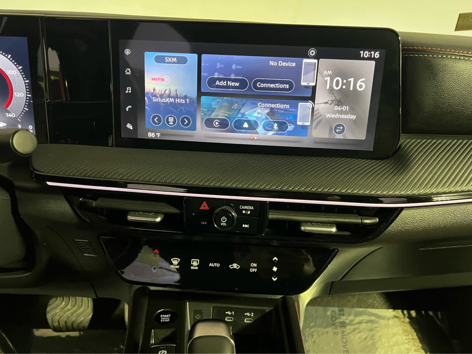 Certified 2025 Nissan Kicks SR FWD image 11