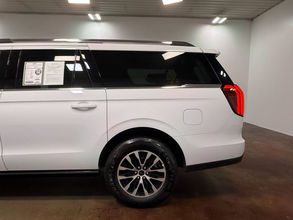 Used 2025 Ford Expedition Max Platinum image 36