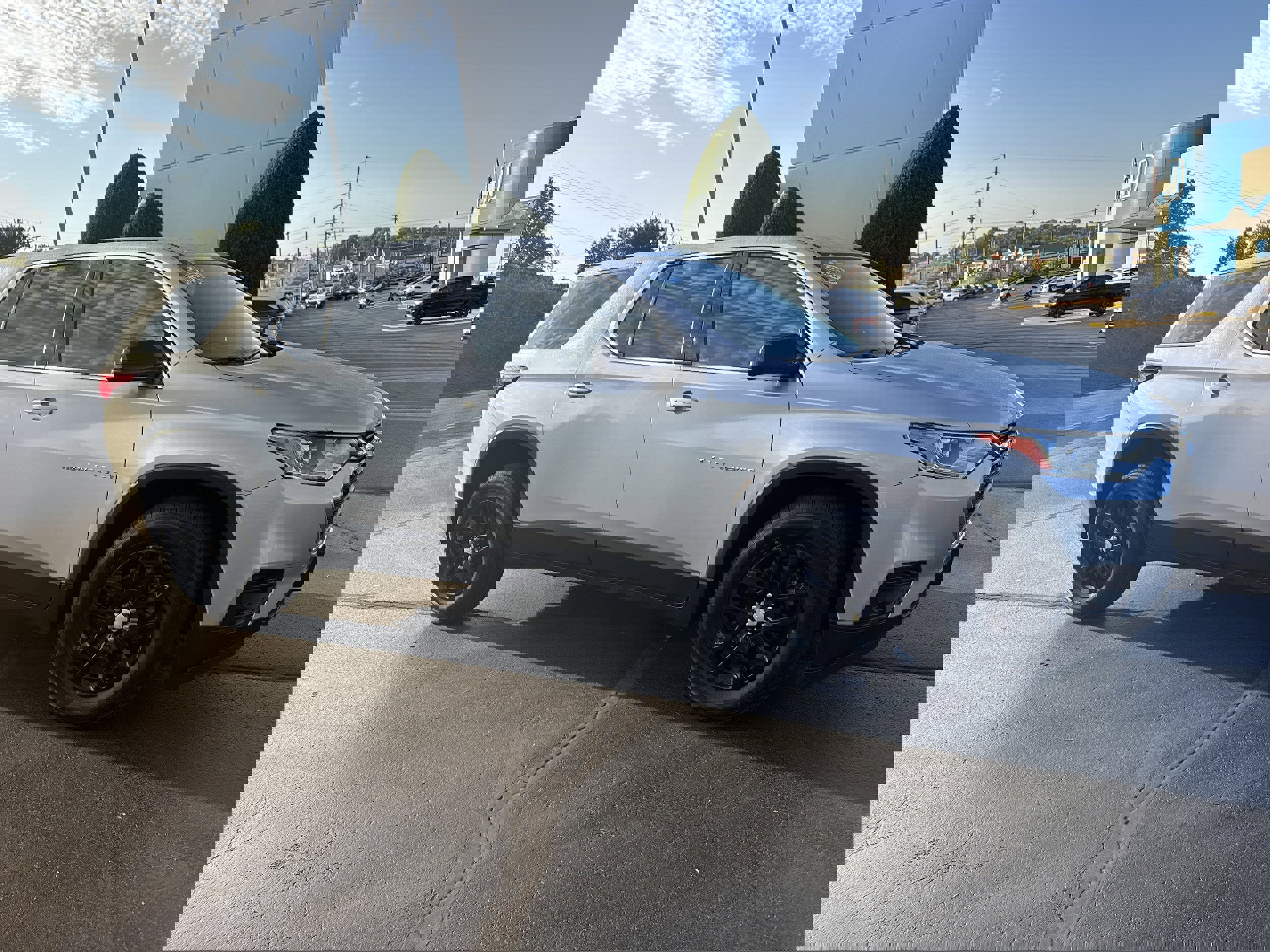 Used 2021 Chevrolet Traverse LS video 1