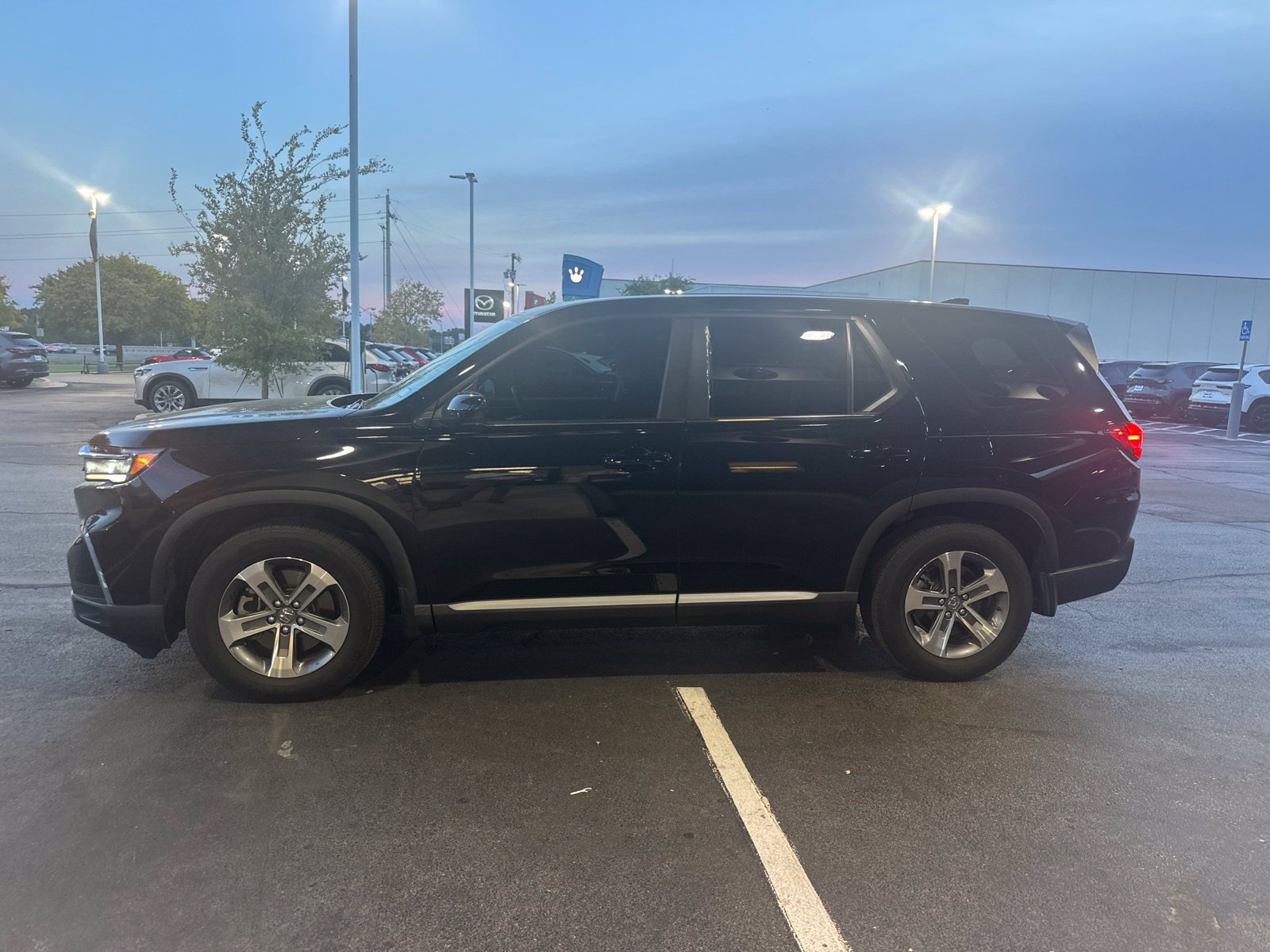 Used 2023 Honda Pilot EX-L image 10
