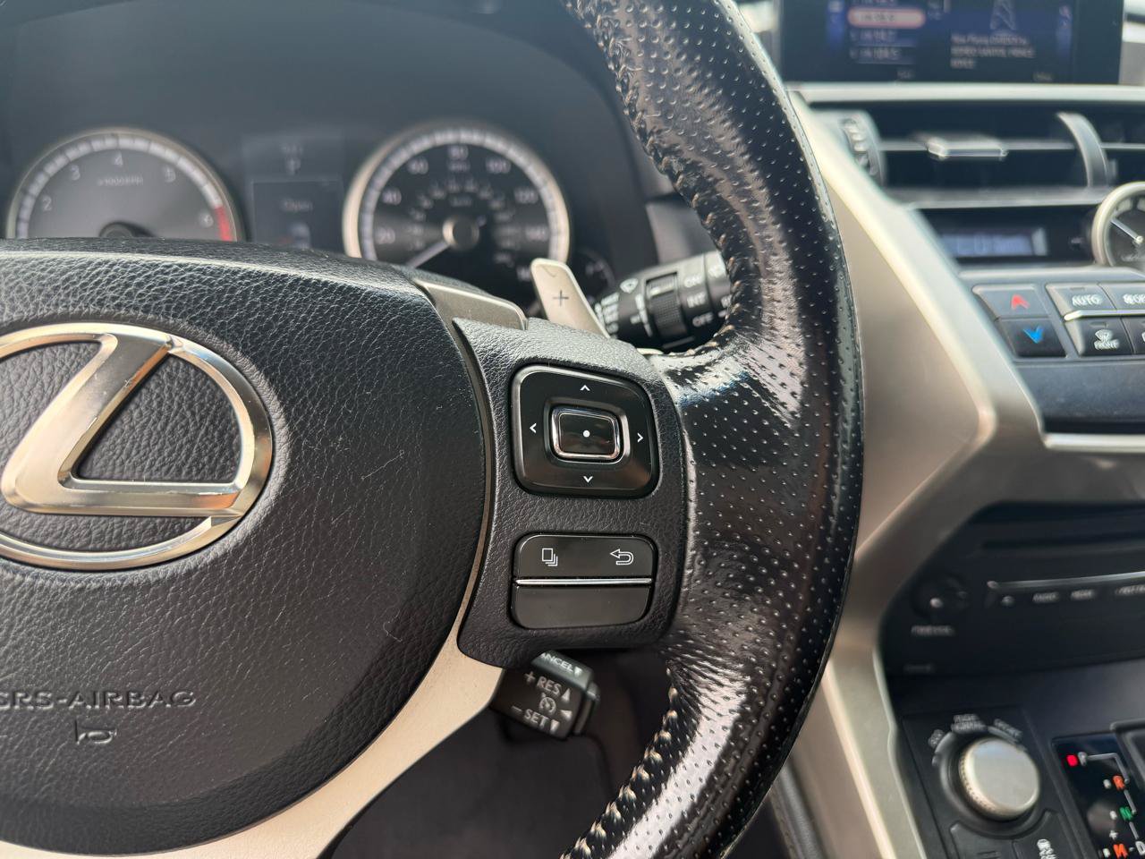 Used 2017 Lexus NX 200t FWD image 18