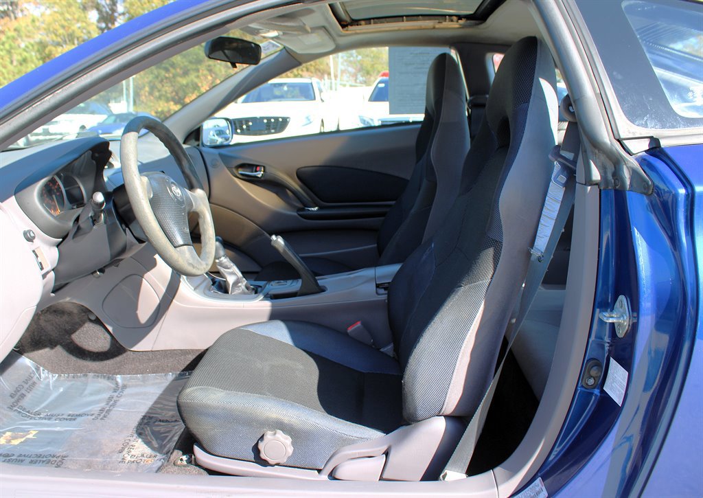 Used 2000 Toyota Celica GT image 12