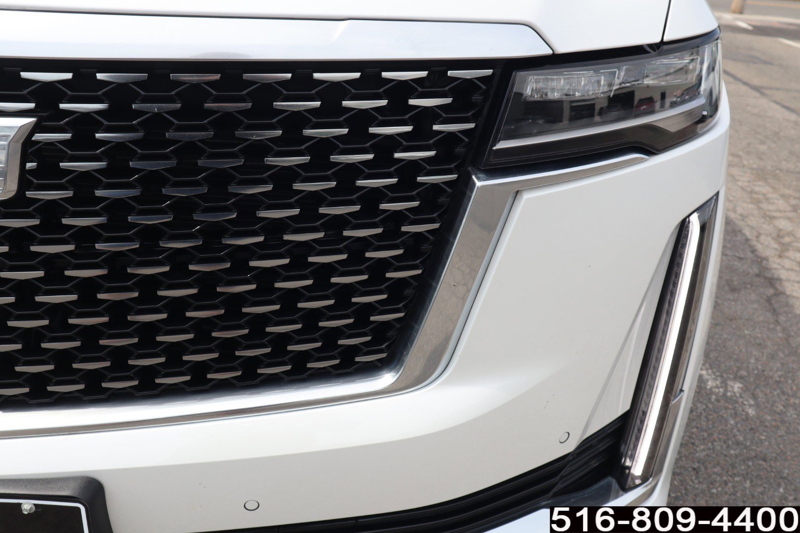 Used 2023 Cadillac Escalade Premium Luxury image 9