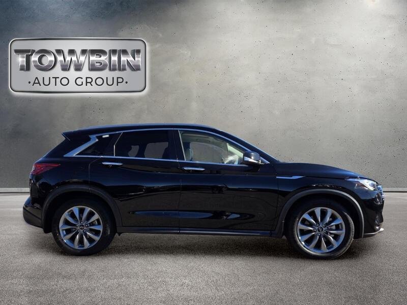 Used 2021 INFINITI QX50 Luxe AWD/4WD image 3