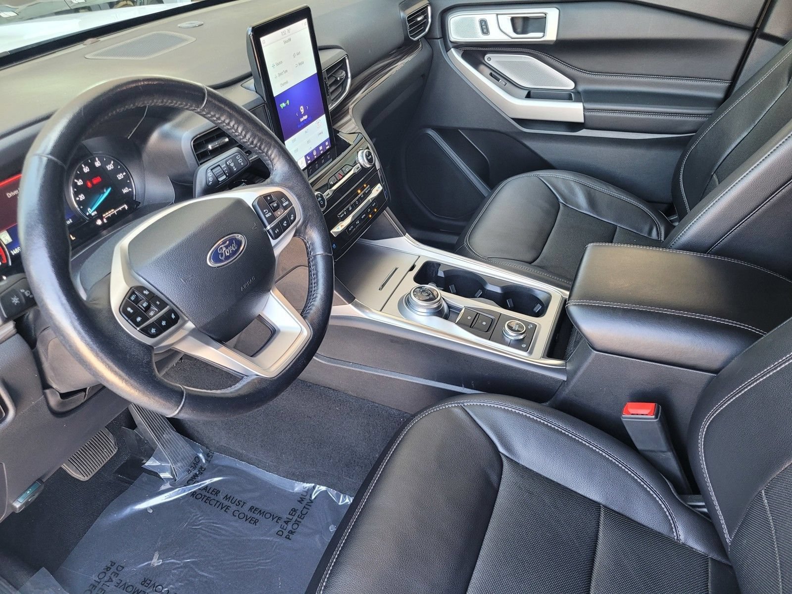 Certified 2023 Ford Explorer Limited w/ Limited Technology Package AWD/4WD image 18